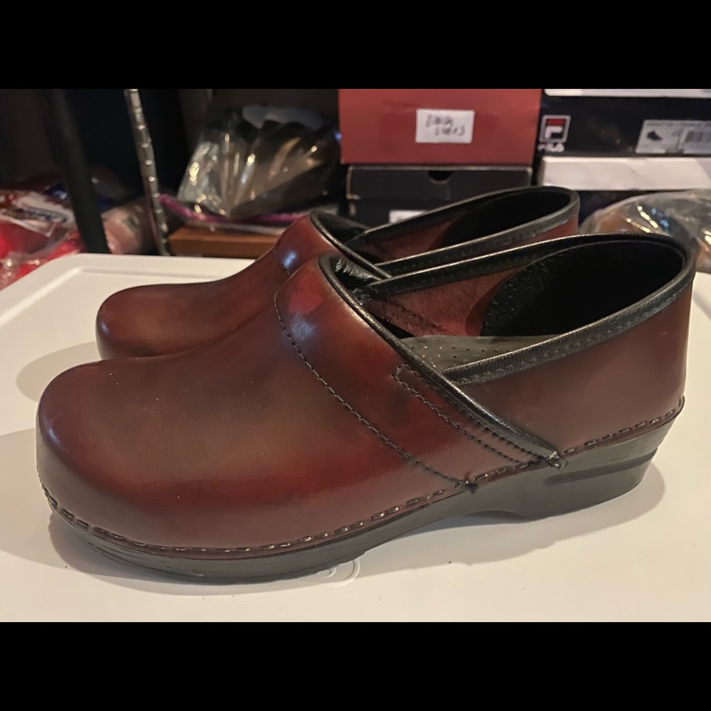 SANITA GUC 41 RED